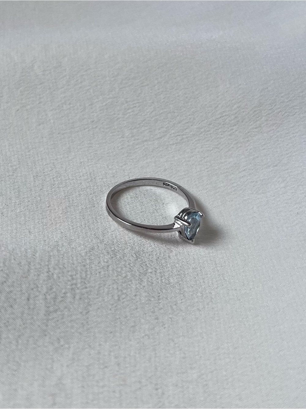 Sterling Silver Teardrop Blue Topaz Ring - Picture 4 of 8